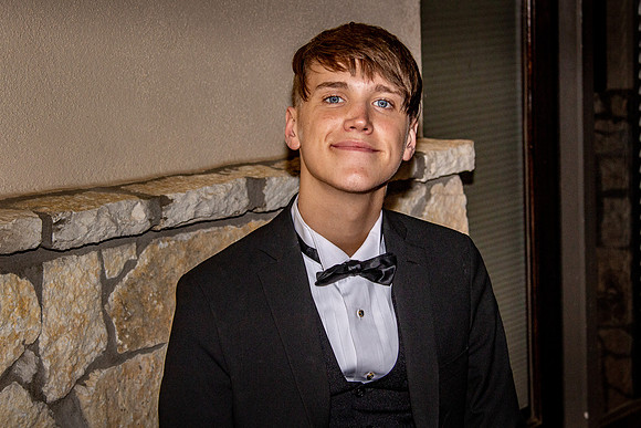 GarrettGettingReady_0007